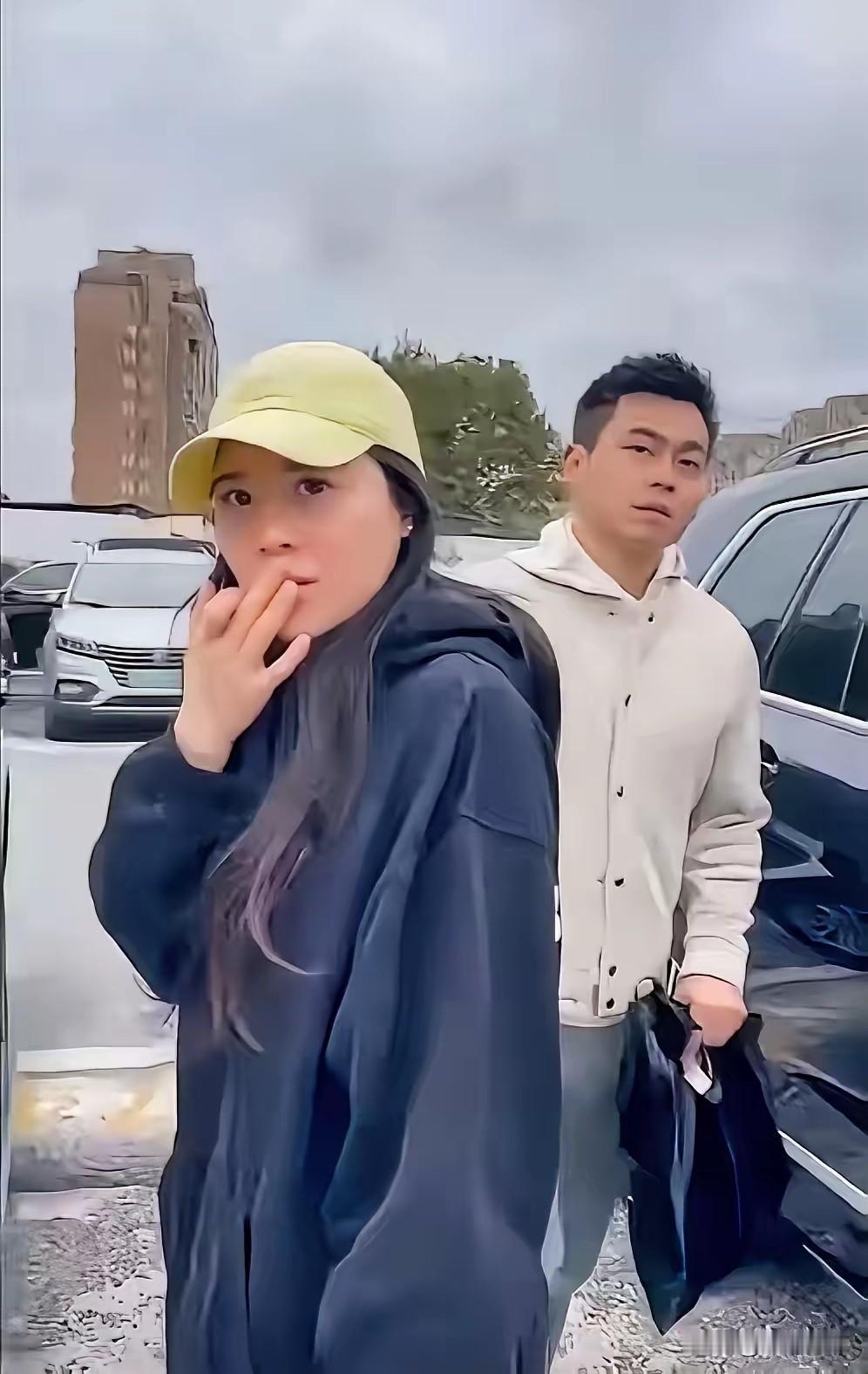 男律师带着小三去产检，结果在医院停车场撞上了陪妈妈做检查的妻子，妻子上前质问，男