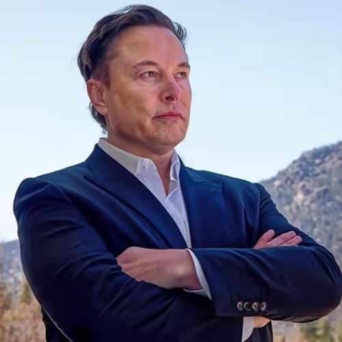 SpaceX昨晚在纳斯达克敲钟，开盘150美元，收盘160.95美元，市值2.1