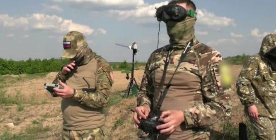 图文：俄军事博客称俄国防部有关禁止派无人机操作员充当突击队员的禁令难落实

俄罗