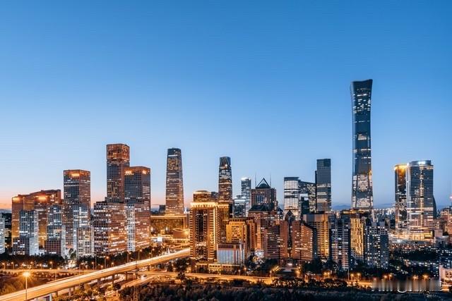 城市竞争，更多的是权限竞争！北上是大爷，深渝是二爷，广苏成杭武南则是小叔！这就是