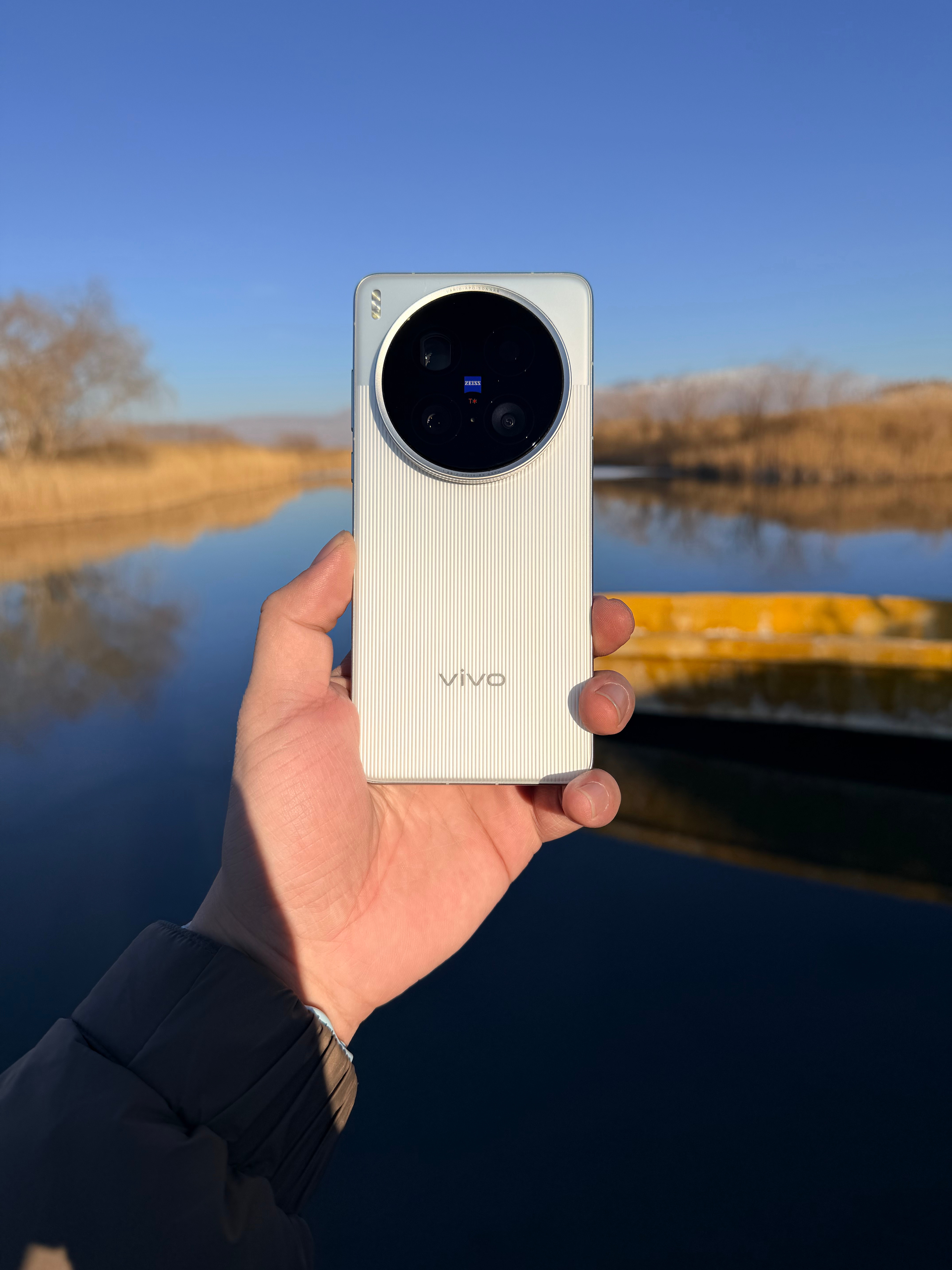 早上好忽然有个问题，vivo X300 Ultra什么时候来？ 