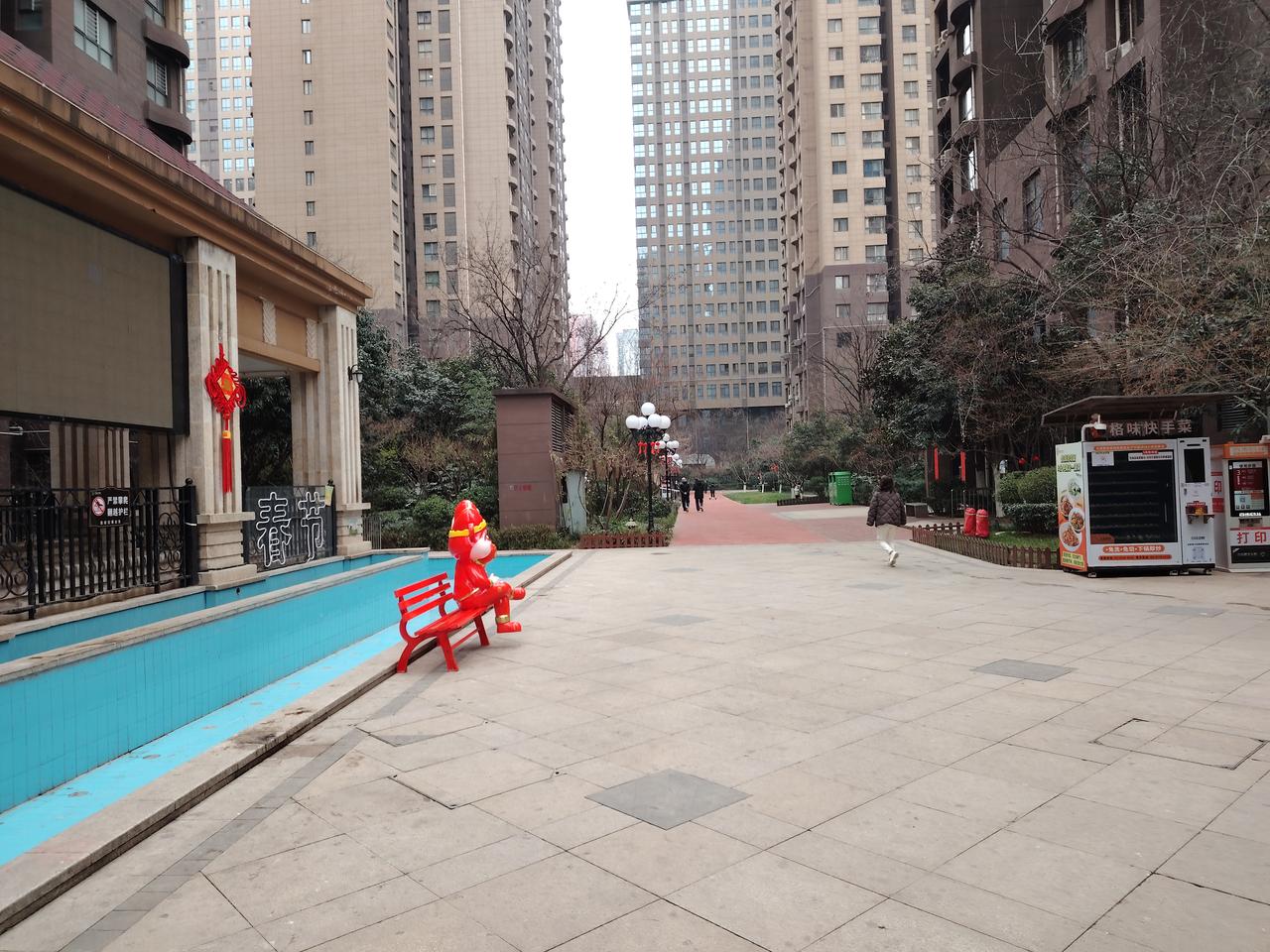 上榜任务给校长
校长心里也发慌
不在省城当校长
尖子生源都抢光
清北名额难指望