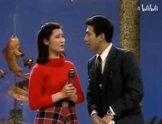 一提到陈佩斯的小品，那句“队长，别开枪！是我！”立刻就在耳边回响起来。从《吃面条