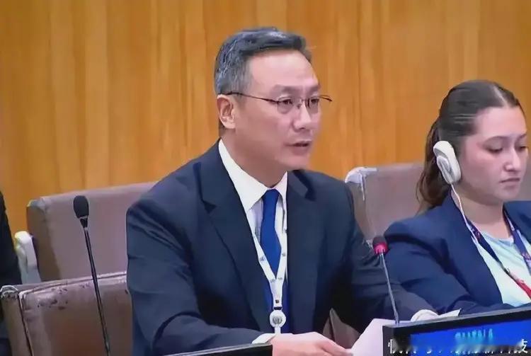 联合国炸场！中国一记“琉球杀招”，掀翻东亚地缘棋局

       这波外交操作