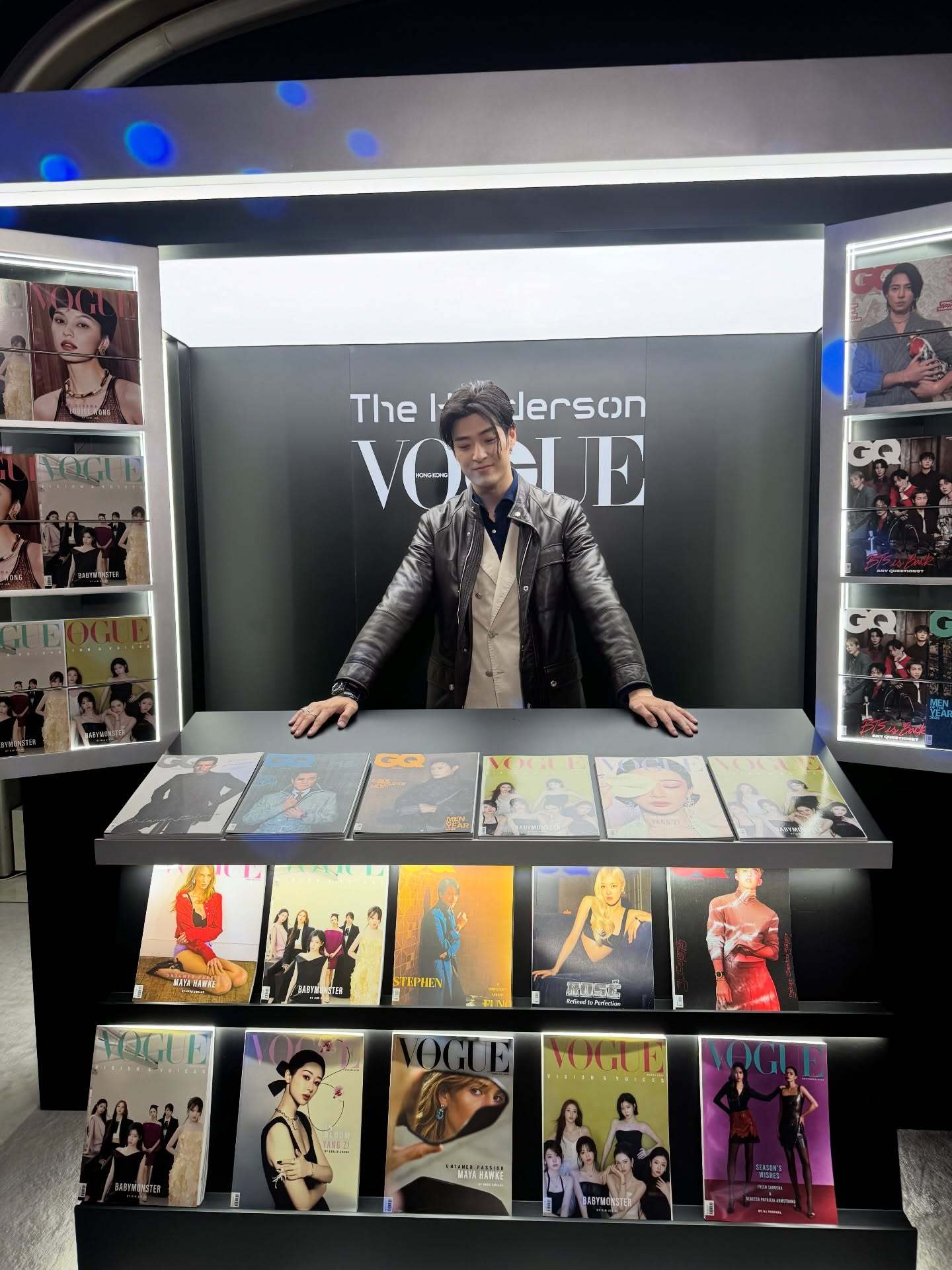 今天 VOGUE HongKong 活动现场的置景拍摄点里官方疑似也顺道揭晓了接