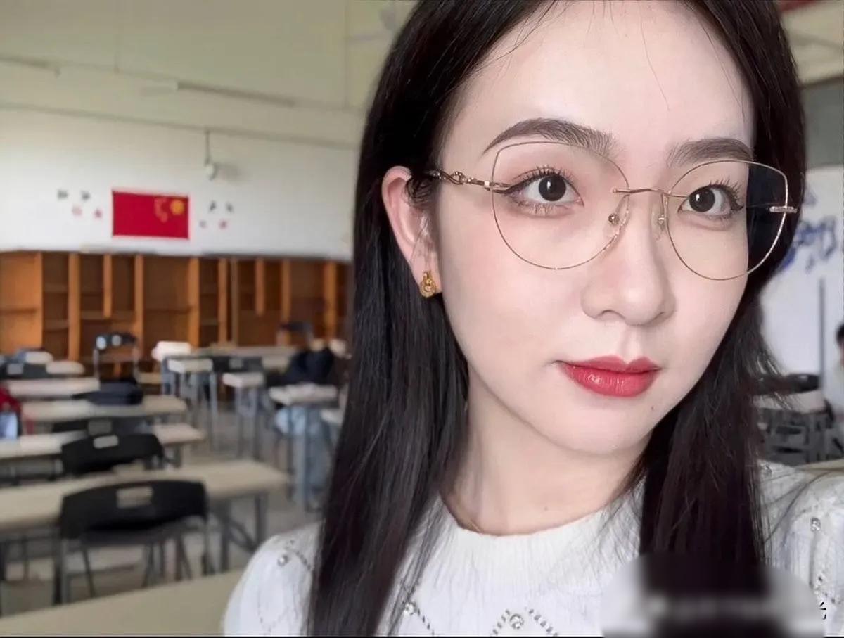 我素颜好看吗？素颜实景