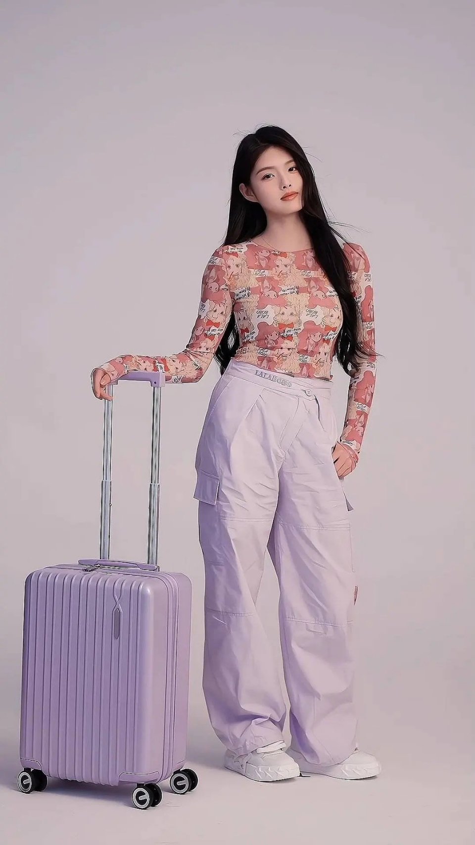 艾米是不是没腰？感觉有点直筒身材 ​​​