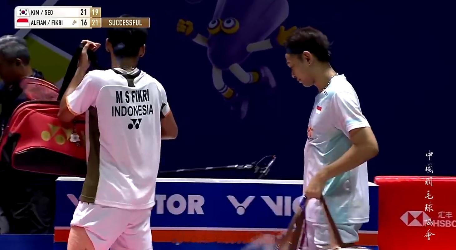男双 决赛金元浩 (1) 徐承宰 21-16 19-21 阿尔菲安 (2) 菲克