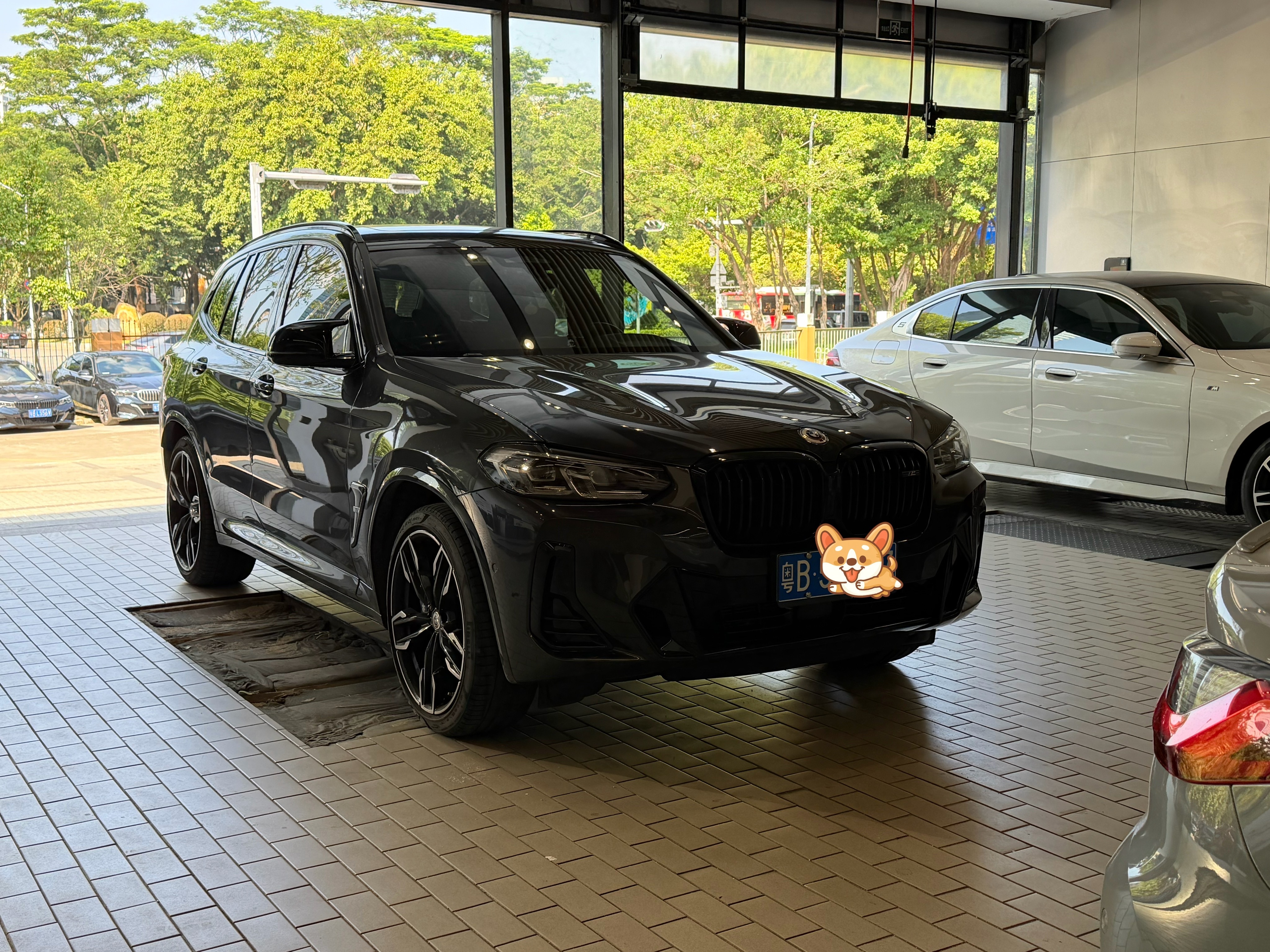 昨天晚上不知道为什么发动机故障灯亮了，开来4S店检查一下我这台BMW X3 M4
