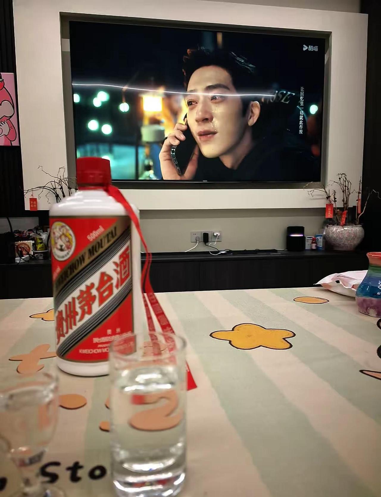 早春晴朗太上头了 身上的38℃就着53%看着全北京最有腔调的男人哭生活真美好 追