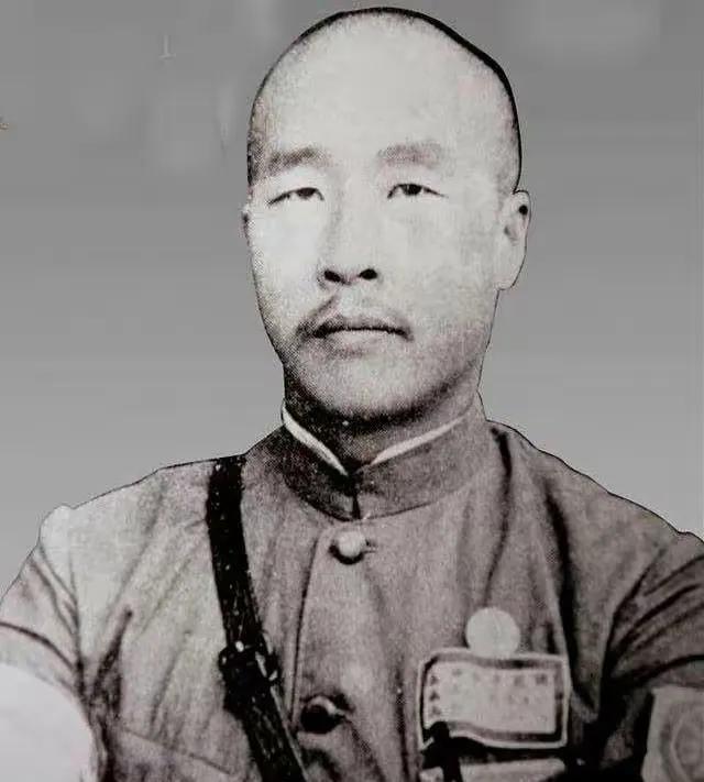韩复榘看戏时坚持要看关公大战秦琼，班主直言为难：两位相差四百年要怎么演？
193
