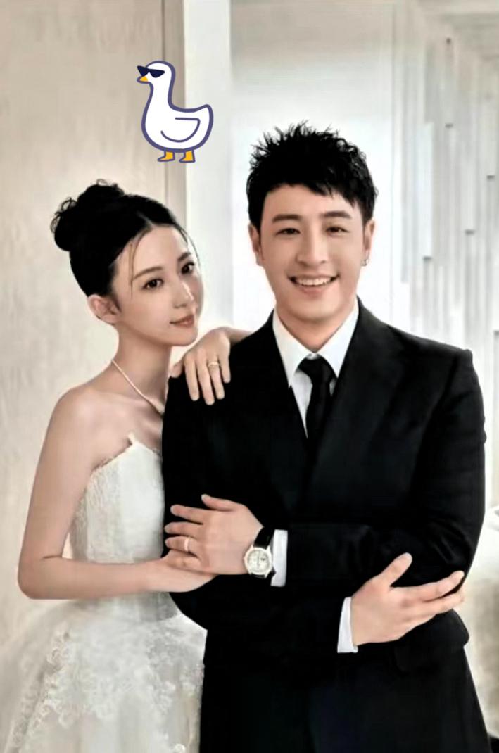 提起王思聪，谁不说一句“玩得花”？
换女友的速度简直让人眼花缭乱！

但你发现没