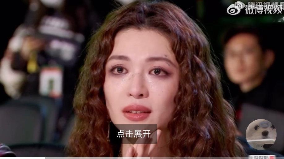 【宋佳得奖钟楚曦哭了】有一种友情叫宋佳钟楚曦 凭借电视剧《山花烂漫时》获得白玉兰