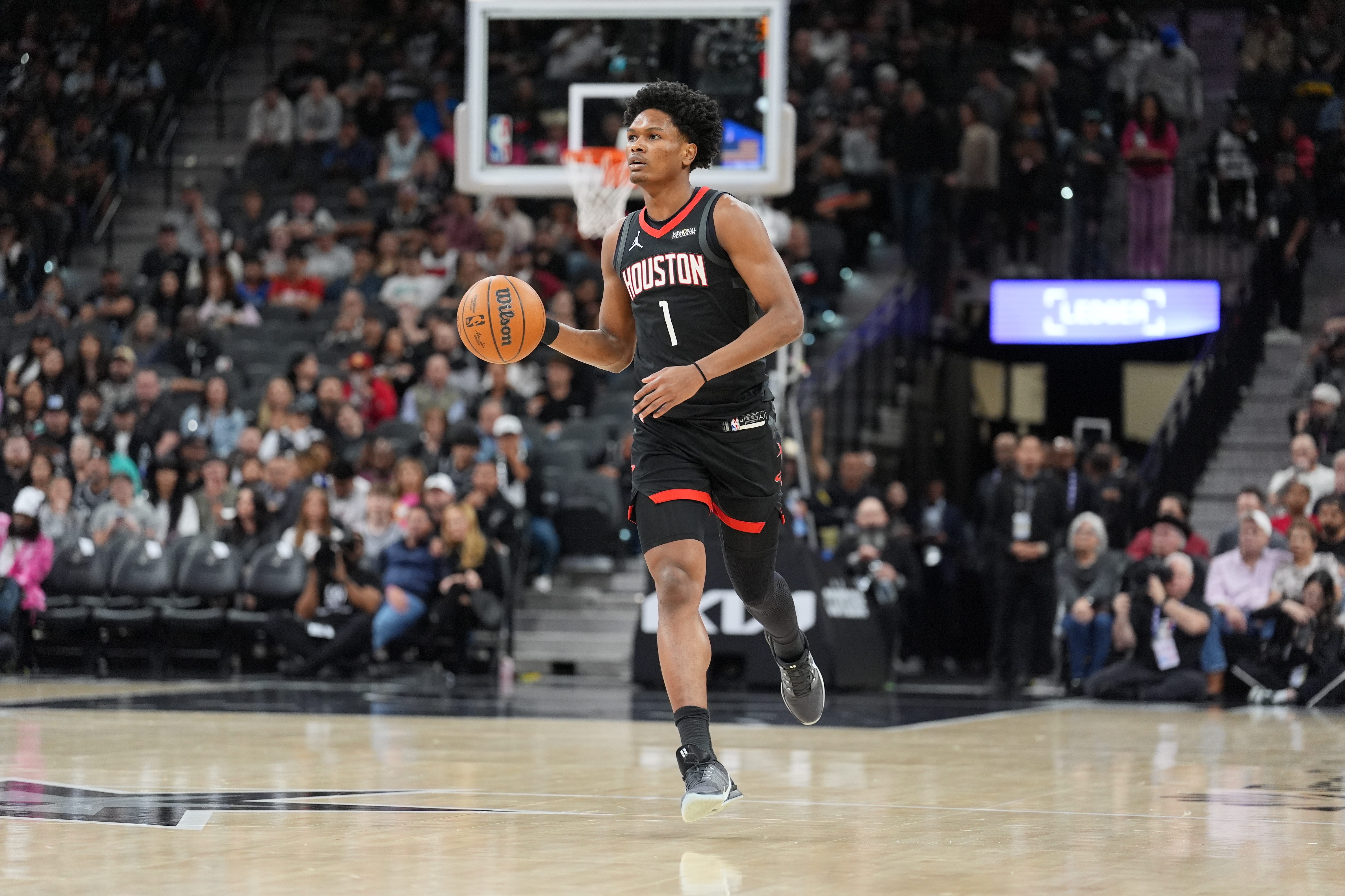 阿门谈造穆雷失误：我试图抢断&若失败就犯规 结果他踩线出界了