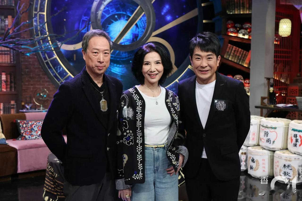 梁思浩昨日（13/01）出席主持TVB节目《直播灵接触》，他更邀请到久未露面的关