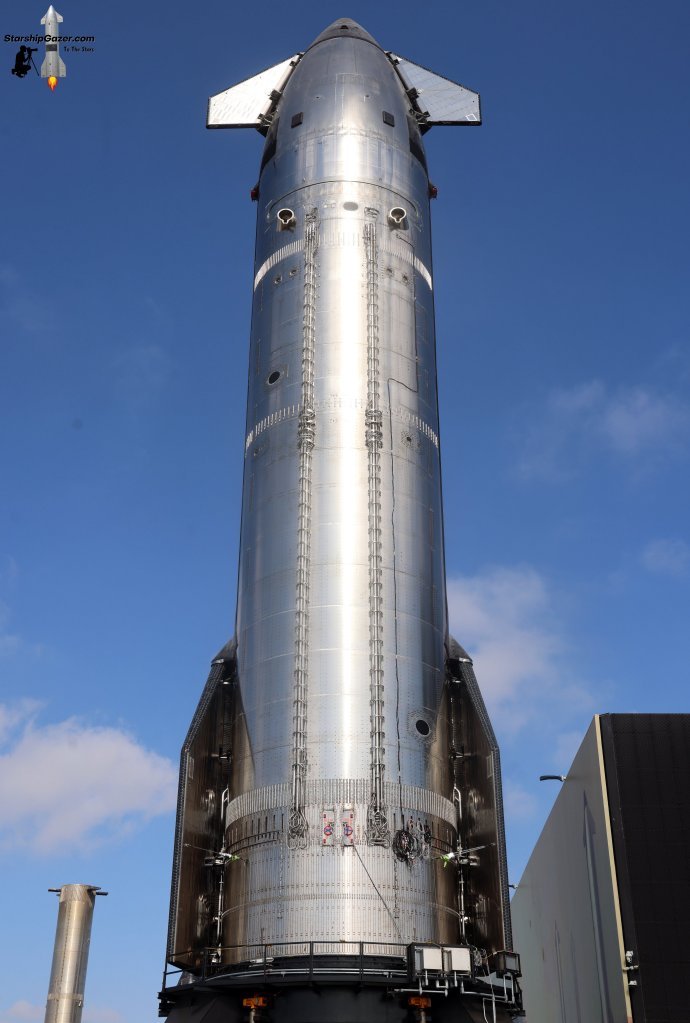 亮相！航天 【马斯克 星舰-星舰V3亮相！】 SpaceX星舰39从厂区推出，前