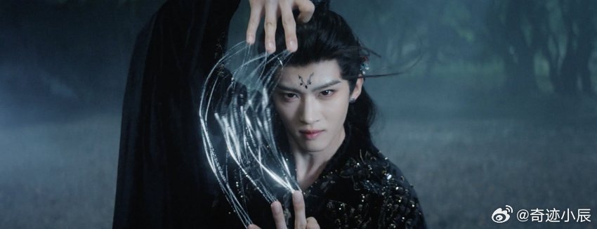 闫桉月鳞绮纪打戏闫桉月鳞绮纪出场月鳞绮纪 闫桉月鳞绮纪从仙侠文里走来！出场颜值暴