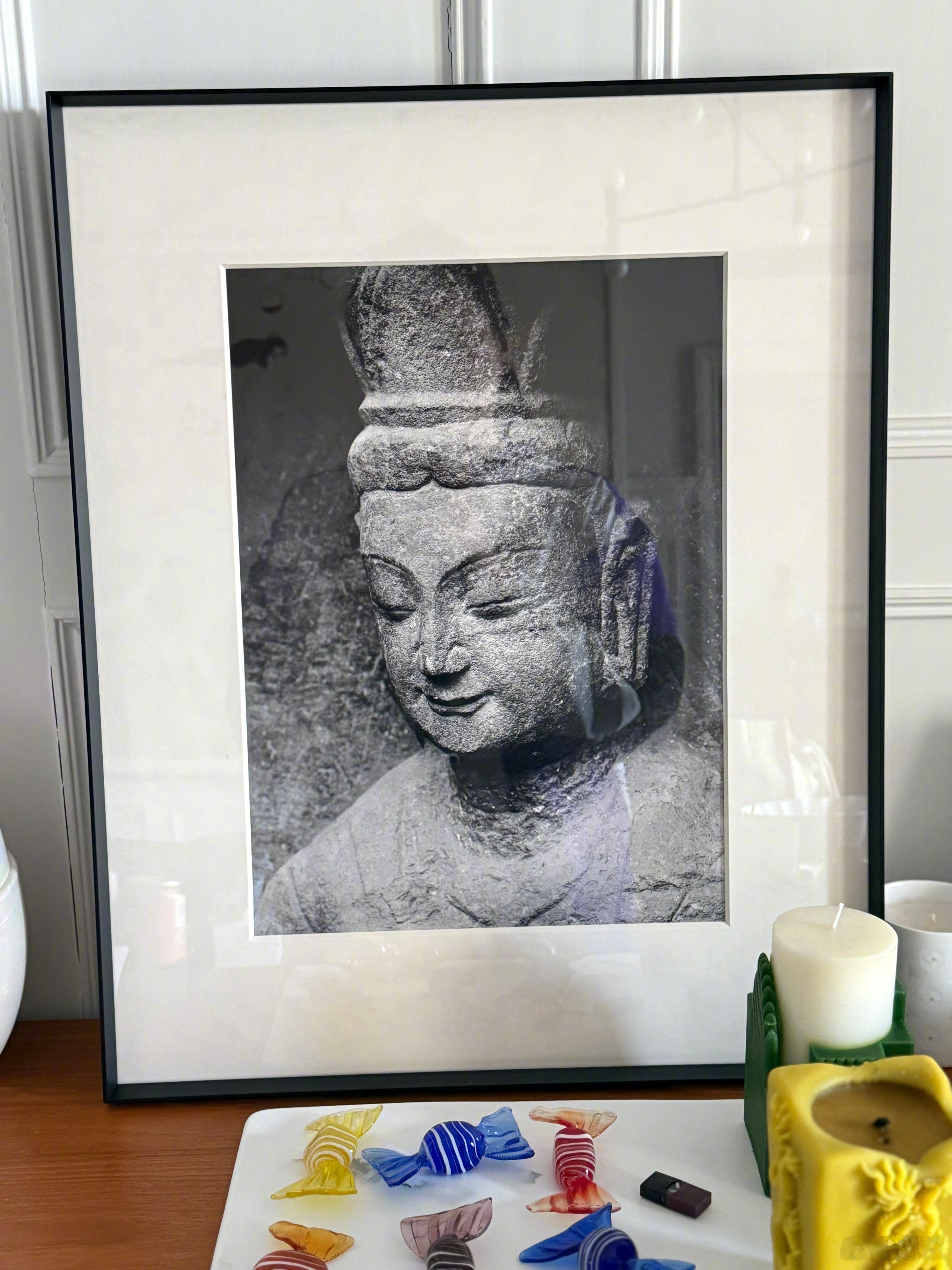 三月初就订了这幅照片，店家帮我去裱框，本来说好一周后去拿，忙大秀就完全忘掉了，昨