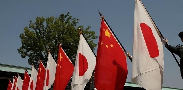 近期东北亚的局势，变得有些让人喘不过气。几个大国的动向频繁得让人心生警惕：中俄间