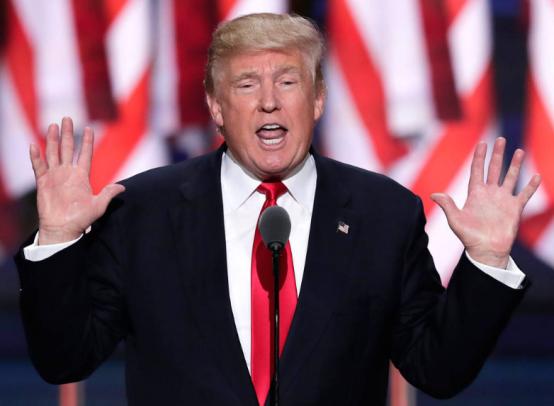 硬扛了3天后，美国终于认命，这场全球大战，结局真被中国说准了
2月20日，美最高