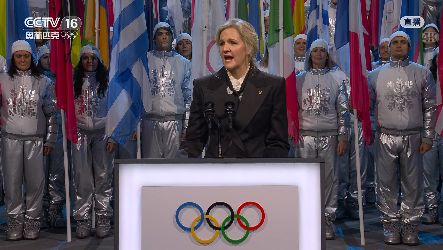 🔻你说东道主这个亮闪闪的衣服有什么审美？是不是廉价感？冬奥会开幕式海外新鲜事全