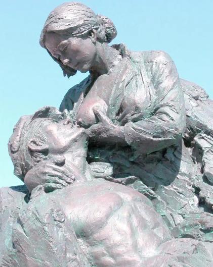 1942年，临沂一哑巴妇女用乳汁救活了一名八路军小伙，40多年后，一位上海厅级干