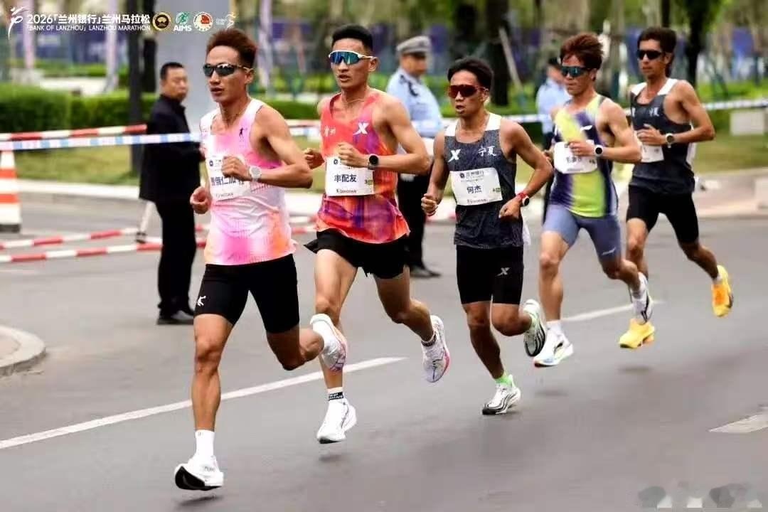 参加马拉松需要交多少钱参加马拉松的费用因赛事级别、参赛项目和地区差异而有所不同，
