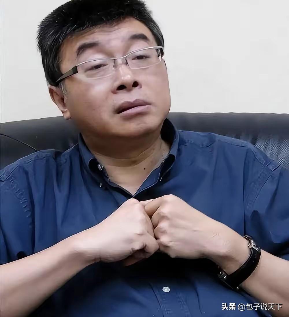 邱毅从全力力挺郑丽文到公开怒批，欧盟模式踩了统一红线。

早前邱毅十分看好郑丽文