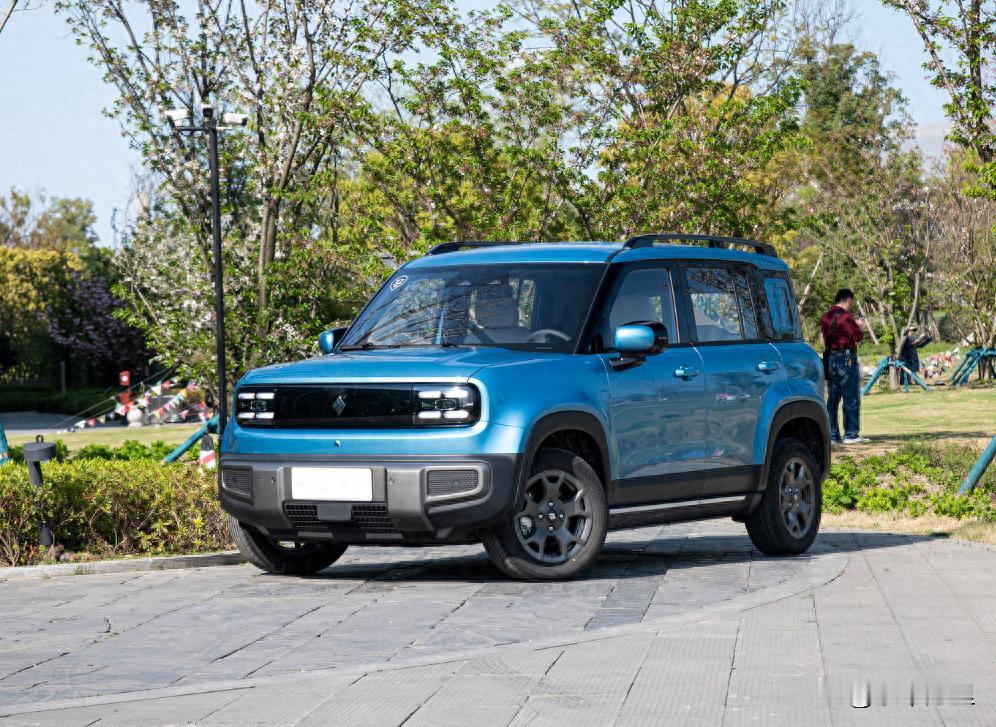 悦也Plus上市！售价9.38-10.38万，元UP和iCAR 03瞬间不香了？