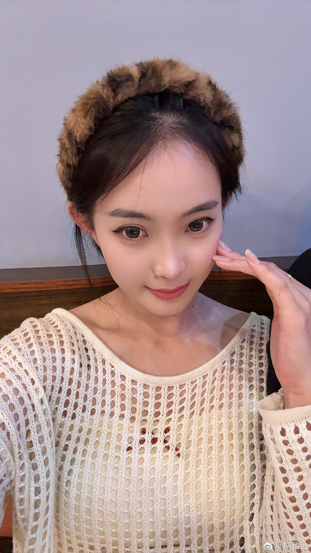【生活碎碎念】今天的咖啡，明天的花，还有那些也行...🌸午后的阳光洒进咖啡馆，