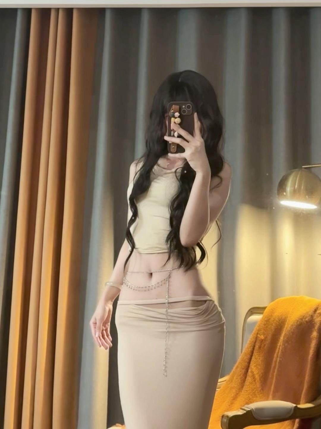 已经到了听到妹宝说姐姐好米就脸红的年纪 媚女是最高境界