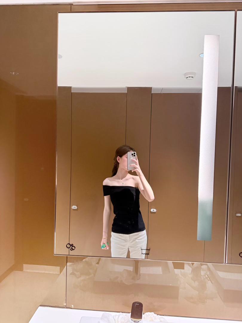 我的胯呢。。 ​​​