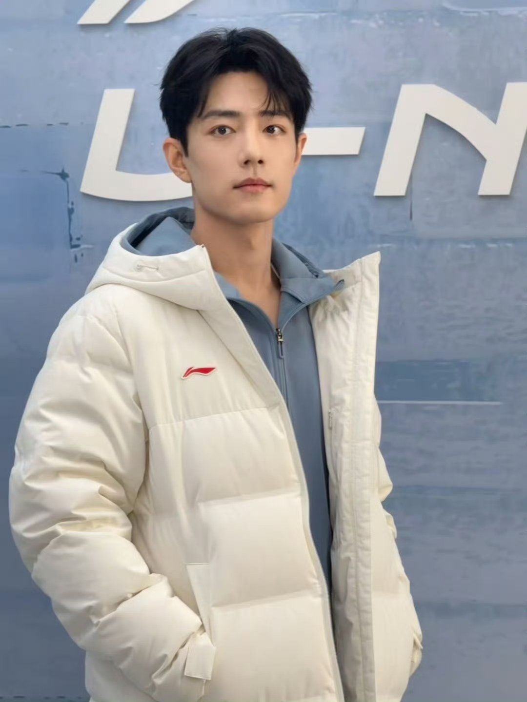 肖战初冬发送一则动态肖战初冬发送一则 肖战初冬发送一则动态肖战[超话] ​​​