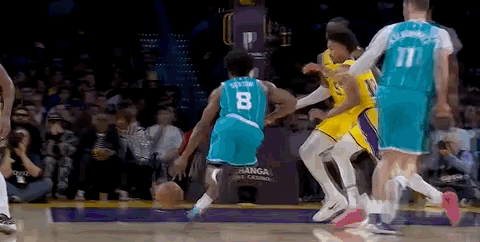 詹姆斯打停黄蜂！ 湖人只差6分了黄蜂vs湖人