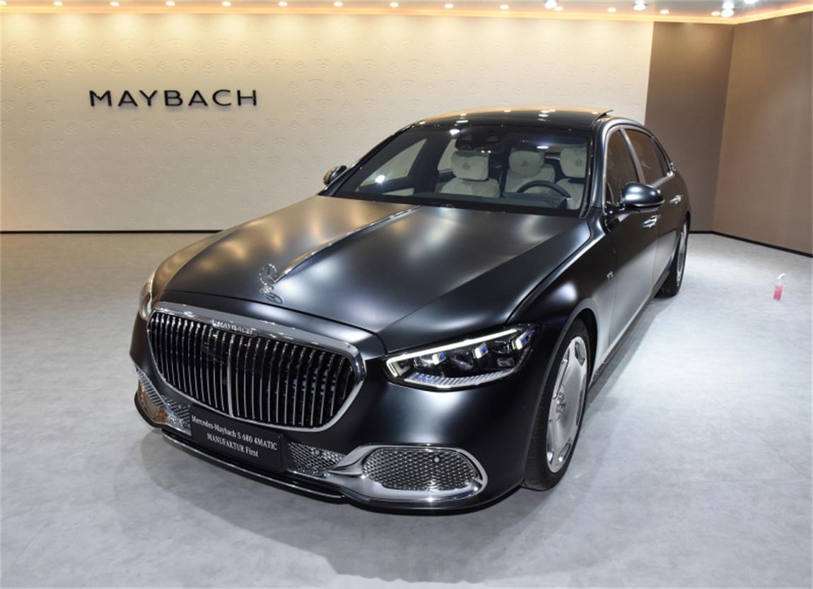 ​迈巴赫 S680 4MATIC 匠心高定首发版官方指导价354.1万，哑光黑/