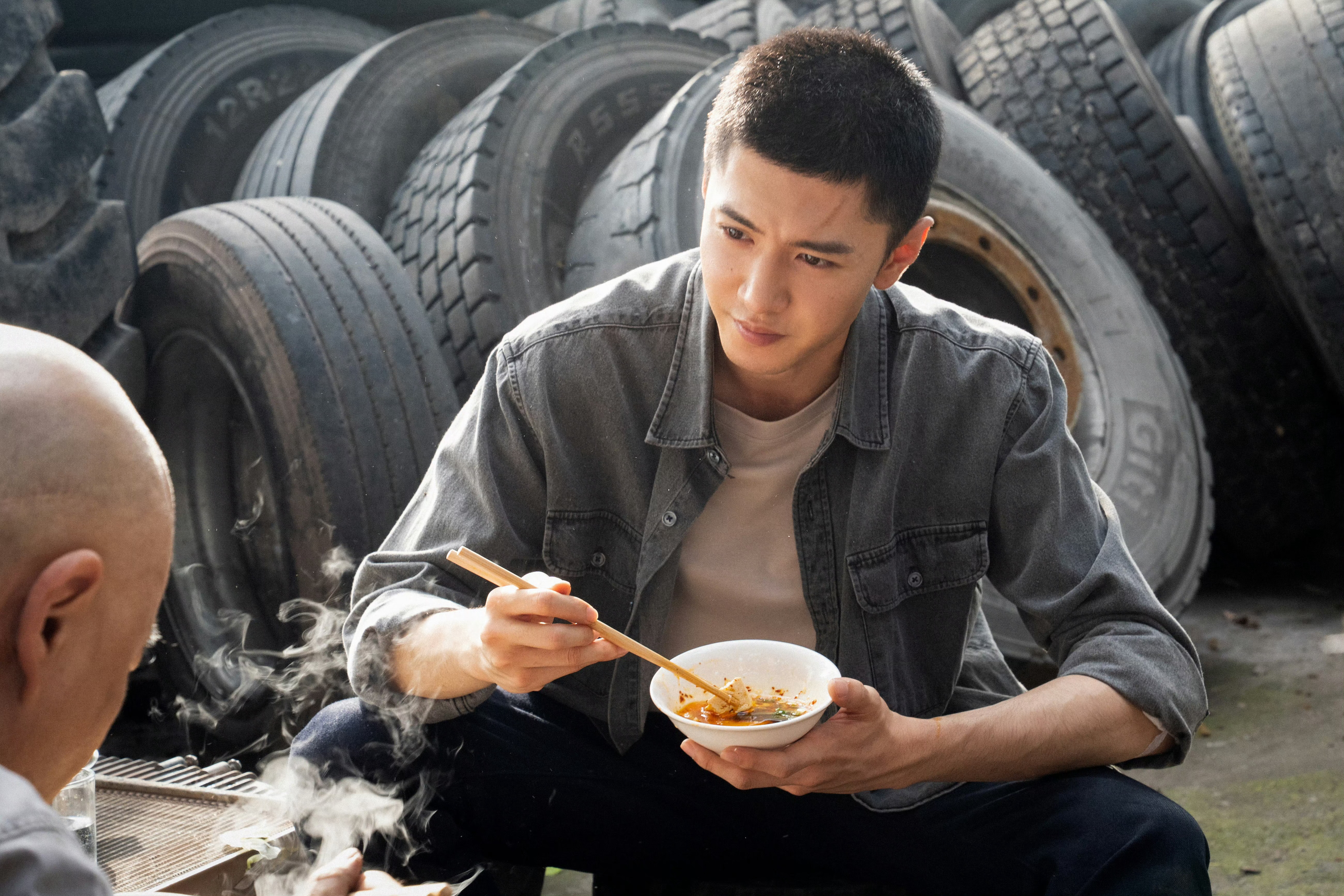 期待敖炽、汤乾自、章晨光和屠隐快快和大家见面见到不同风格的陈哲远🎂我们在角色里
