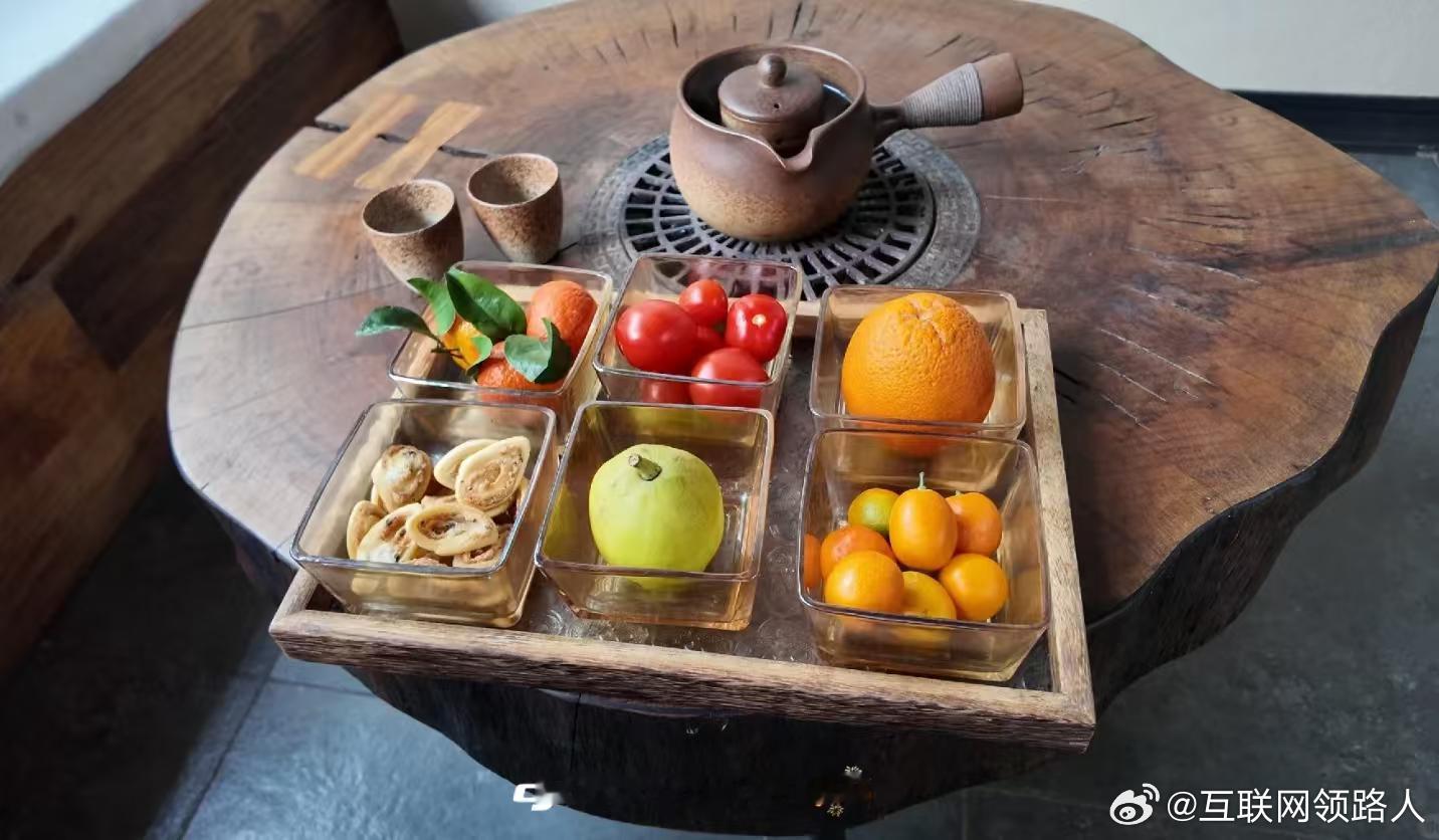 有了iPhone还用买大疆吗  大疆这款产品备受年轻人青睐，一般都是拿来用记录日