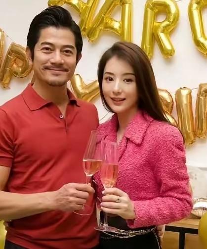 郭富城怕是要躲被窝里偷乐了，方媛给他生了个儿子！
 
郭天王是真疼方媛，花200