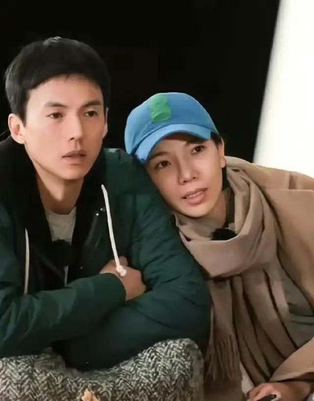 全国网友看明白了！宋宁峰婚内出轨还跟第三者借300块，人设彻底崩了
 
一直对外