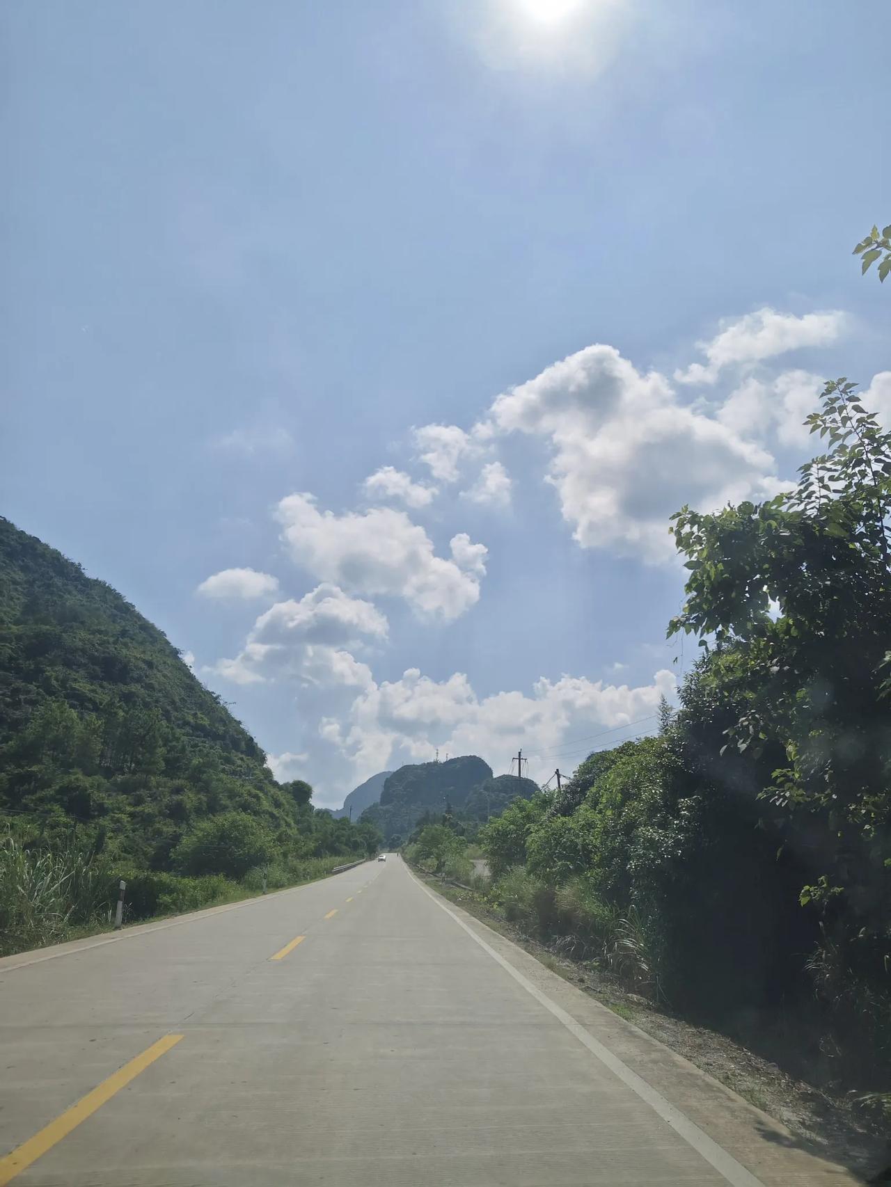 蓝天白云，很好。