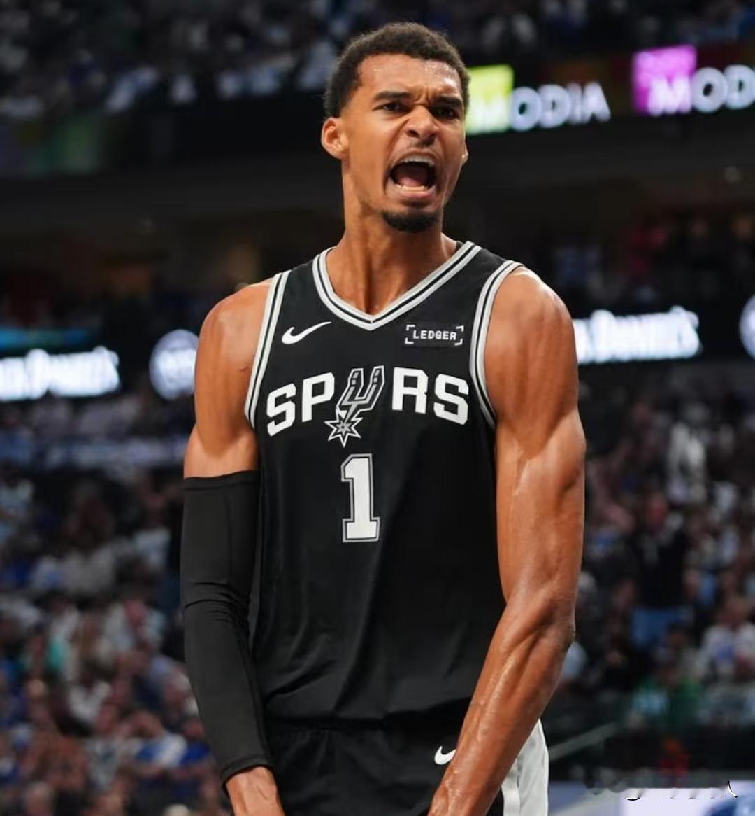ESPN公布新赛季MVP预测榜：文班亚马登顶，五大巨星开启巅峰角逐！
1. 维克
