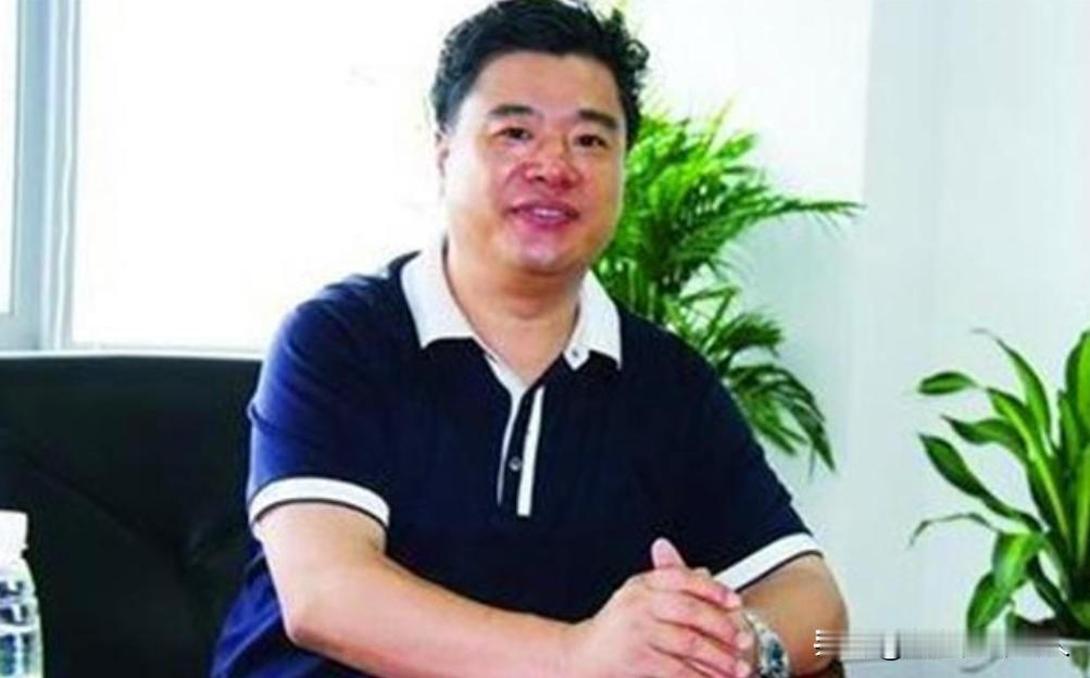 2007年，浙江“皮革大王”王敏被父母绑进精神病院，兄弟转移其12亿资产，两天后