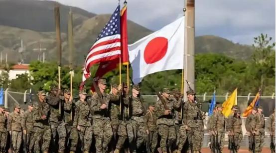 日本和美国都在赌：日本赌中国一旦军事打击日本，美国绝不会坐视不管；美国赌中国不会