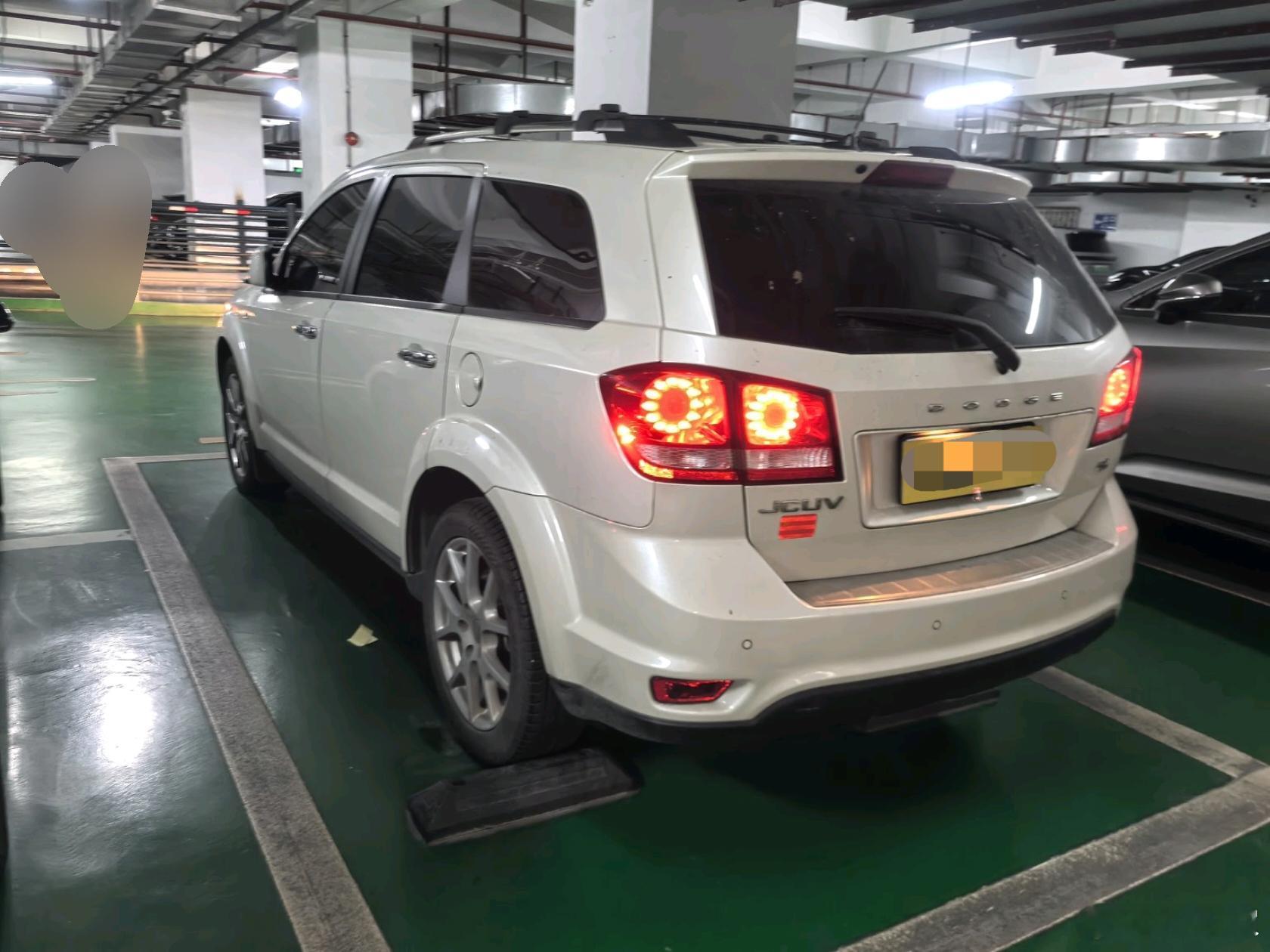 买的时候30万，卖的时候2万，开道奇酷威是什么体验？前两天验了一台道奇酷威，20