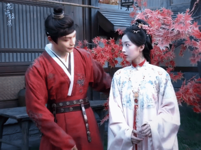 丁禹兮的《花开锦绣》中秋送祝福了，期待赵凌吗？花开锦绣中秋海报鹅厂中秋剧团圆 ​