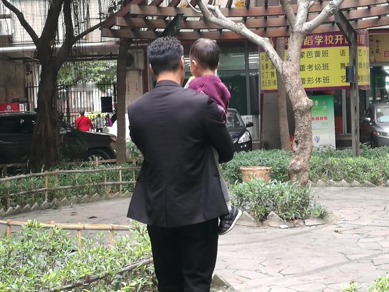 到了高中，学习状态真的大不同。在普通班，哪怕是重点高中的普通班，主动学习的孩子都