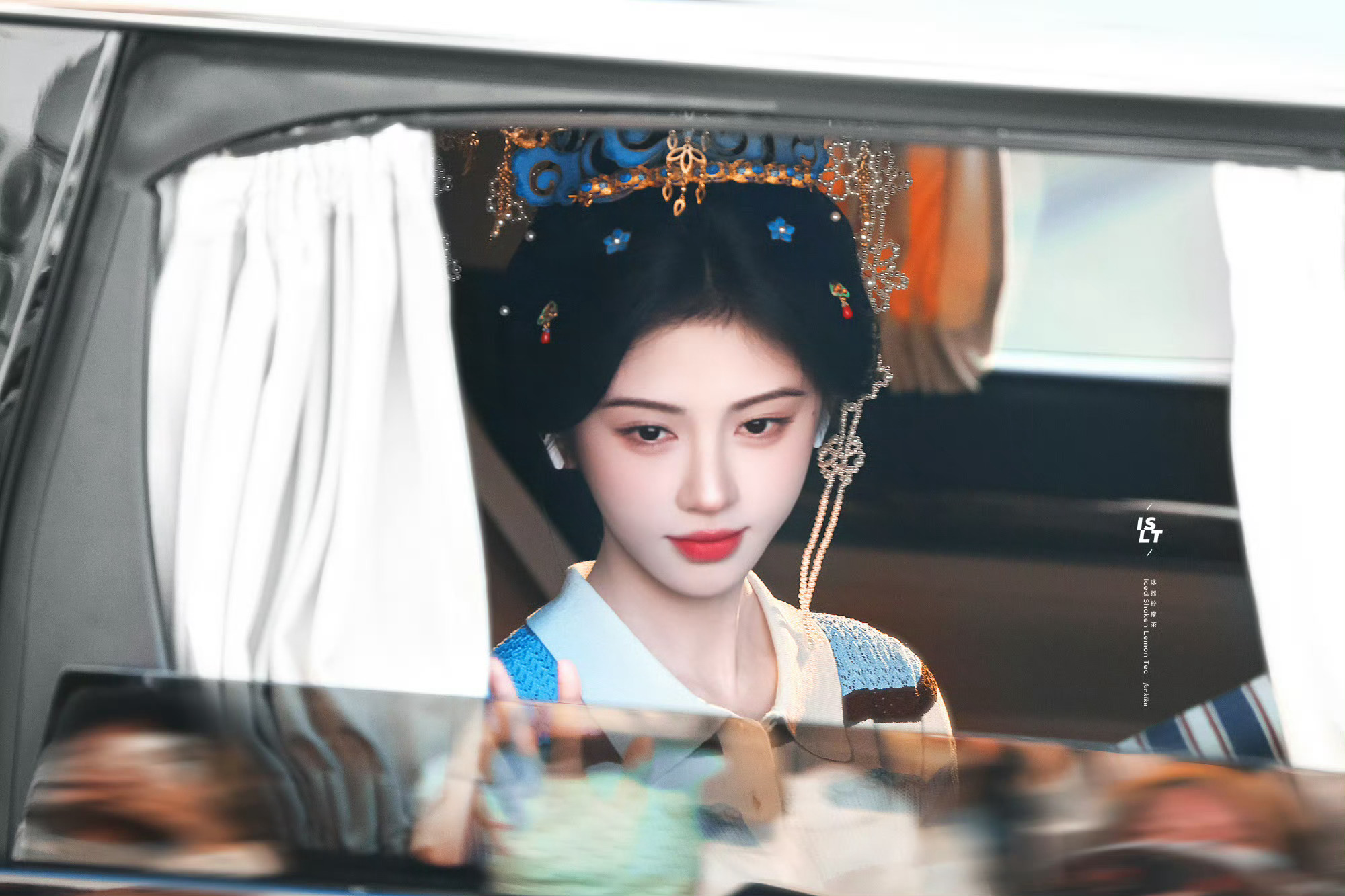 鞠婧祎 jjy鞠婧祎千香 看到你漂亮的眼睛一直笑 也算我幸福的一种