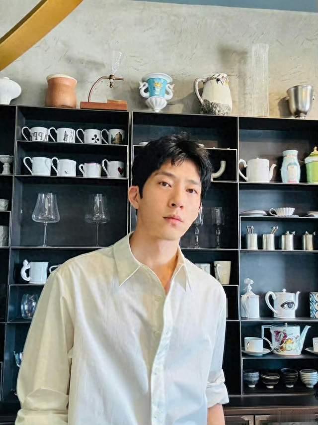 井柏然凭啥一发动态就产生费用？搞笑名场面笑翻全网