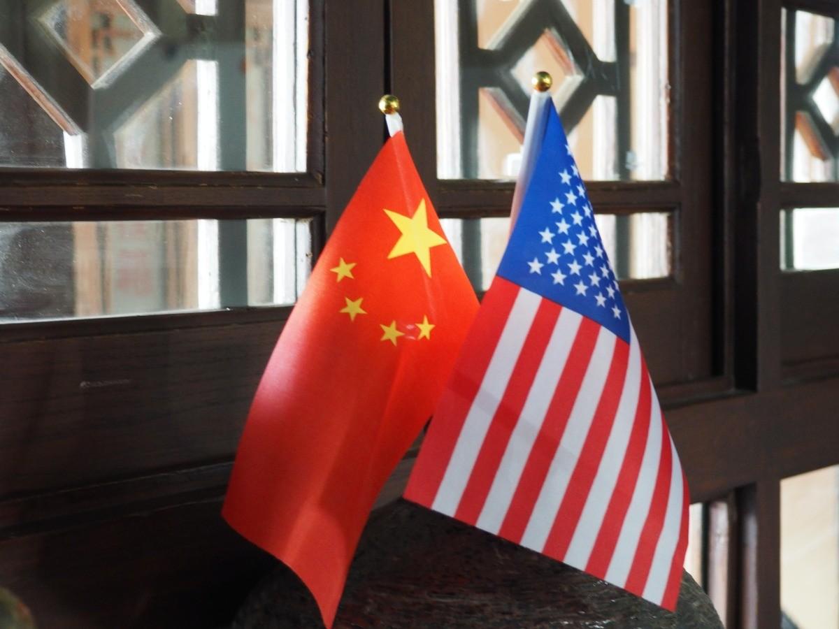 美国芝加哥全球事务委员会最新民调，覆盖全美两千多名不同党派、不同年龄、不同阶层的