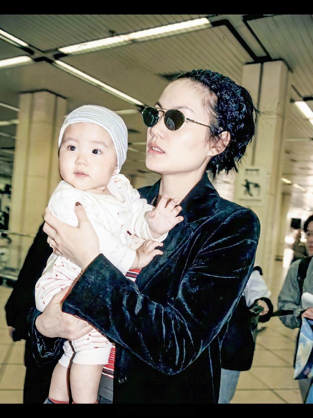 窦靖童曾自曝从没和王菲吵过架谁不羡慕这样的母女感情啊，还是王菲！！！